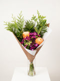 The Sunset Horizon – Modern Peach & Magenta Glass Vase Bouquet