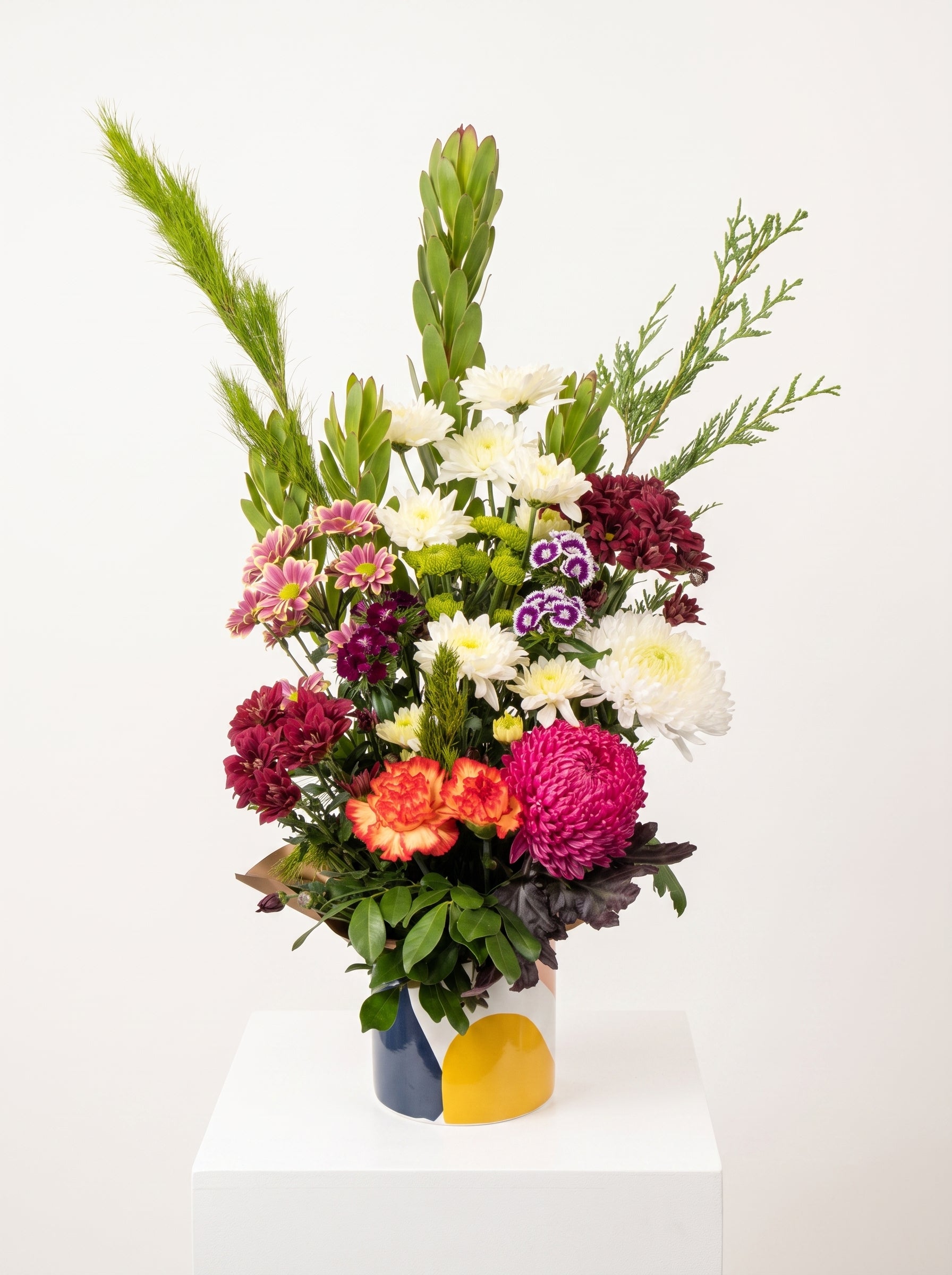 The Avant-Garde – Mixed Blooms in Abstract Graphic Ceramic